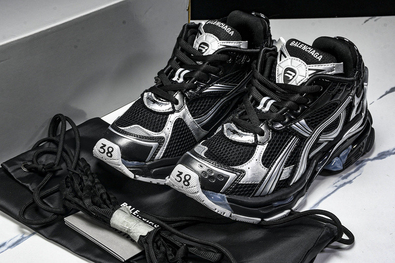 Balenciaga Runner 772767 W3RNY 0322