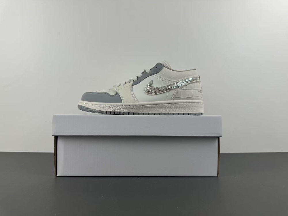 Air Jordan 1 Low IH7323-101