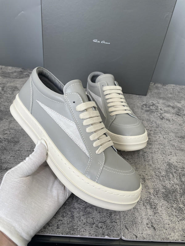 RO Sneakers
