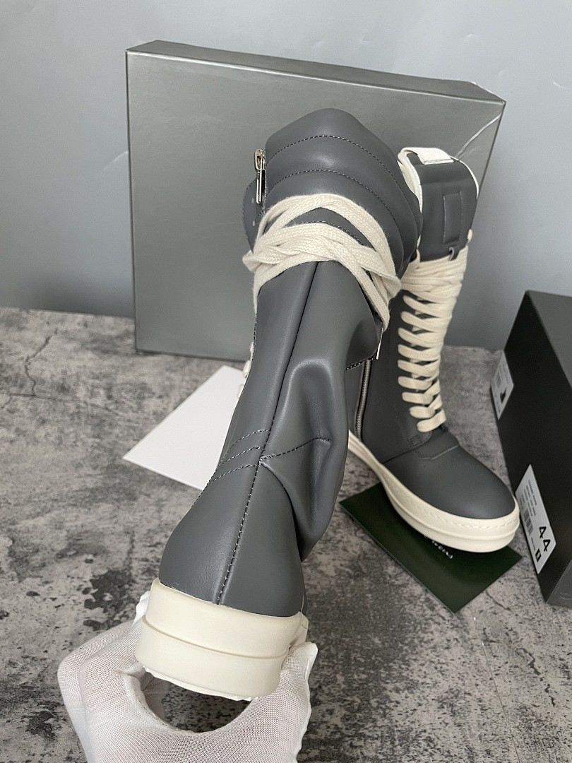 RO Sneakers