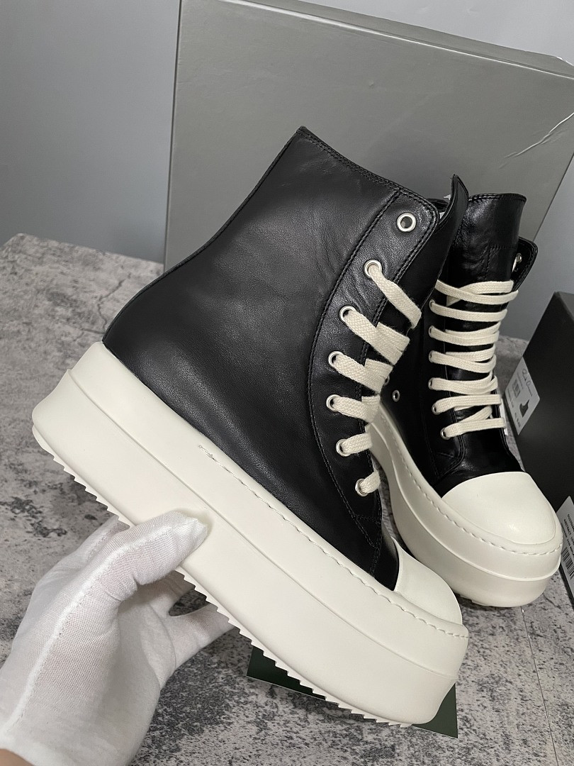 RO Sneakers