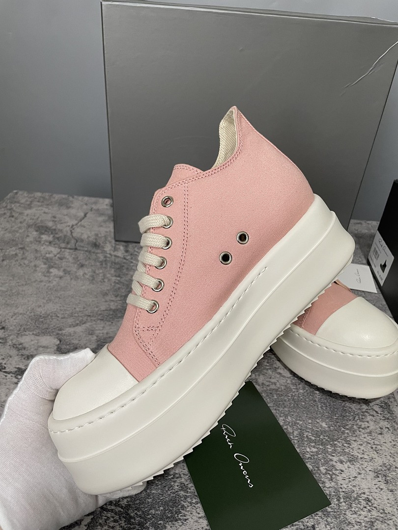 RO Sneakers
