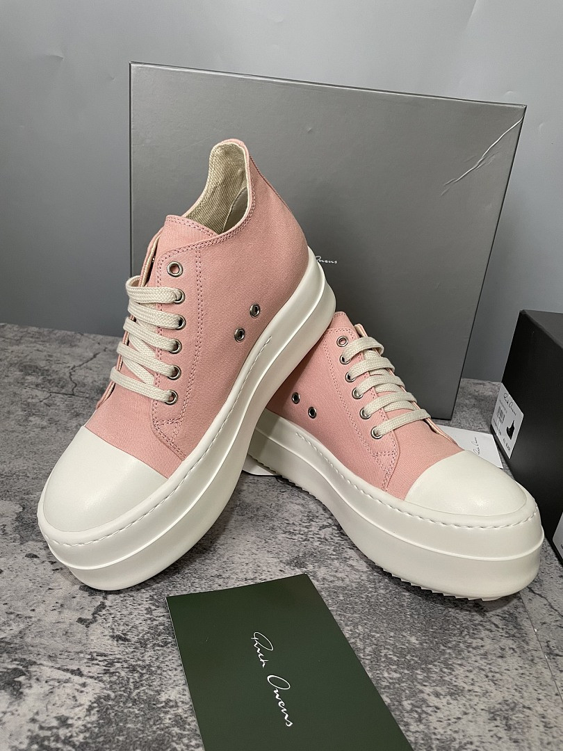 RO Sneakers