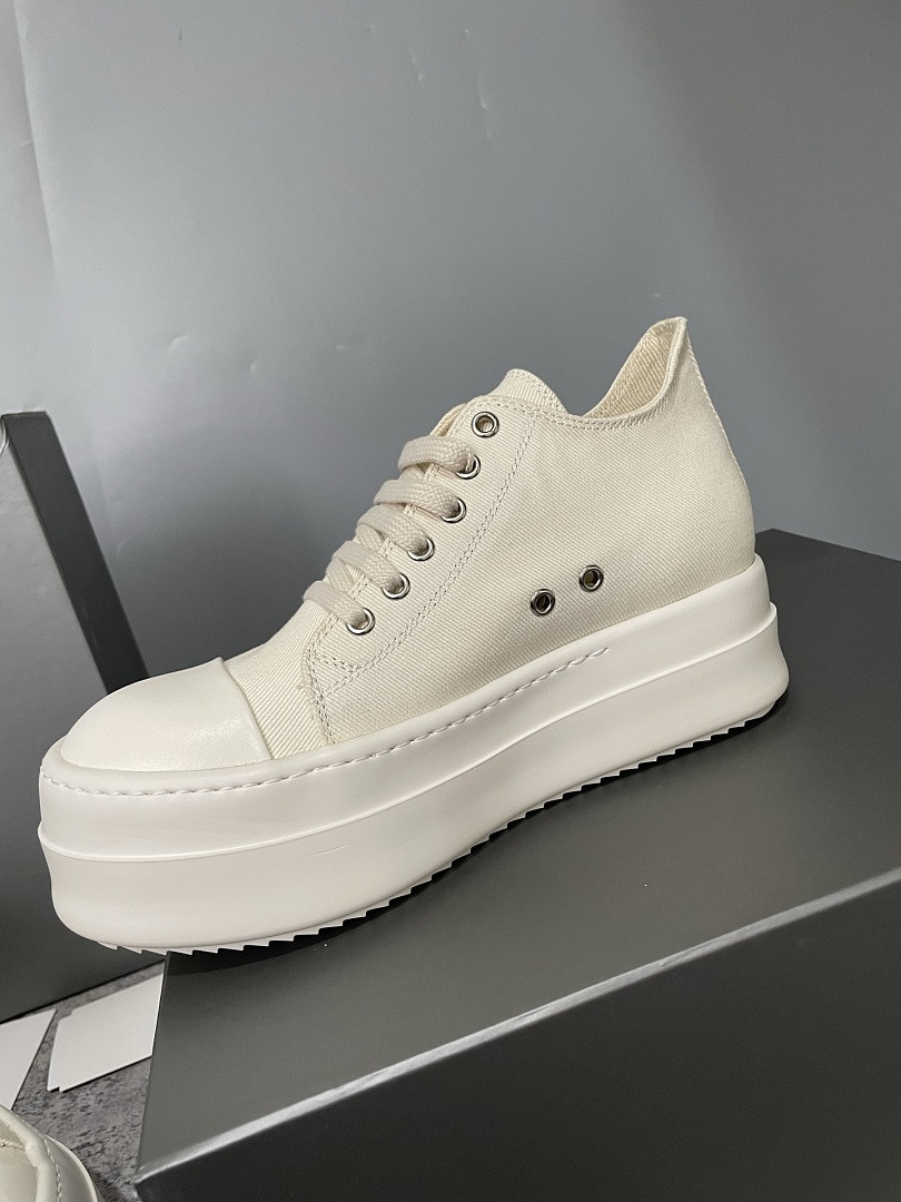 RO Sneakers