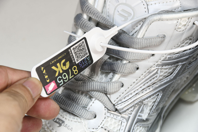 Balenciaga Runner W3RBL-8100