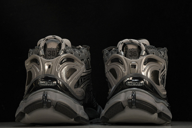 Balenciaga Runner W3RBR1515