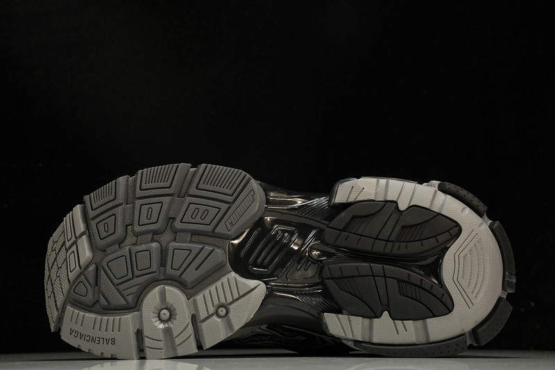 Balenciaga Runner W3RBR1515