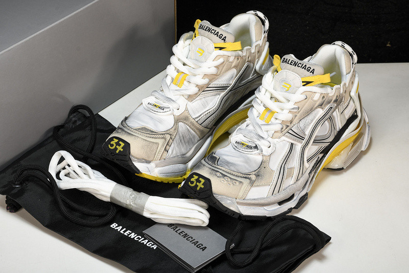 Balenciaga Runner W3RNY-9170