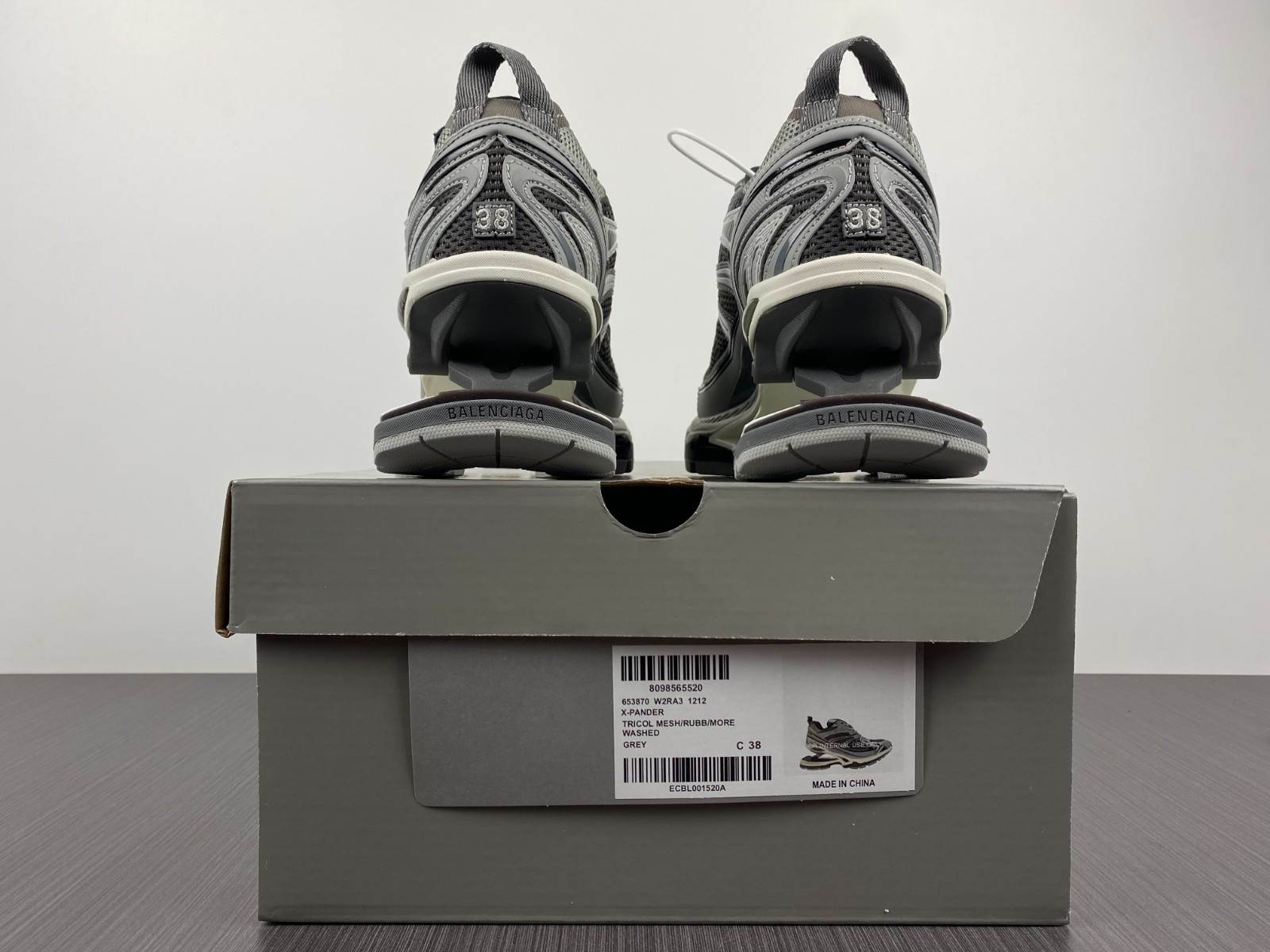 Ba*len*cia*ga xpander  653870 w2ra3 1212