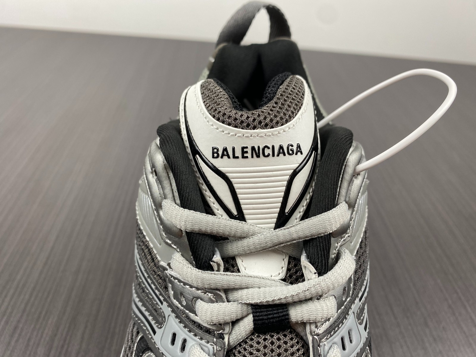 Ba*len*cia*ga xpander  653870 w2ra3 1212