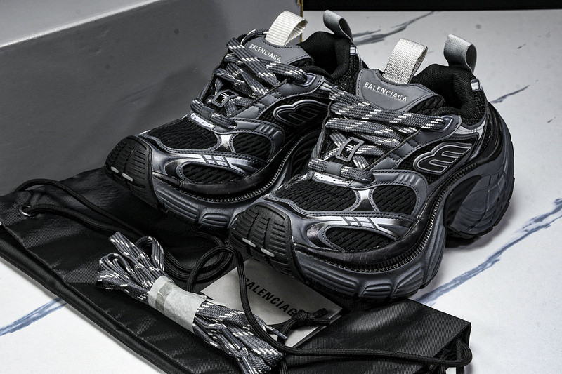 Balenciaga 6XL Sneaker