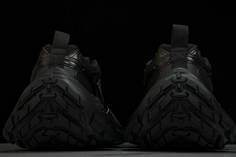 Balenciaga 10XL Sneaker