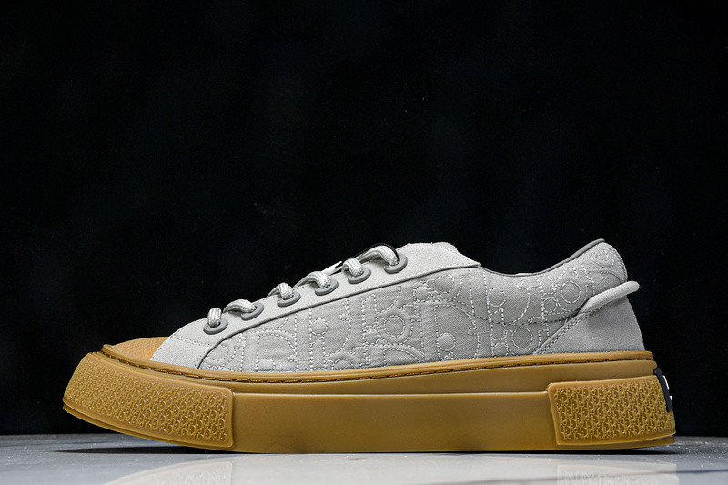DR B33 Sneaker