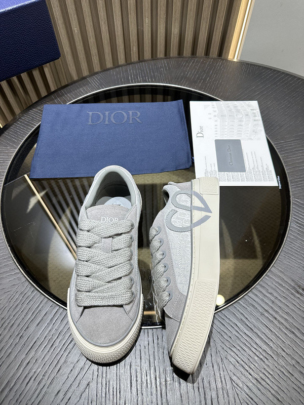 DR B33 Sneaker