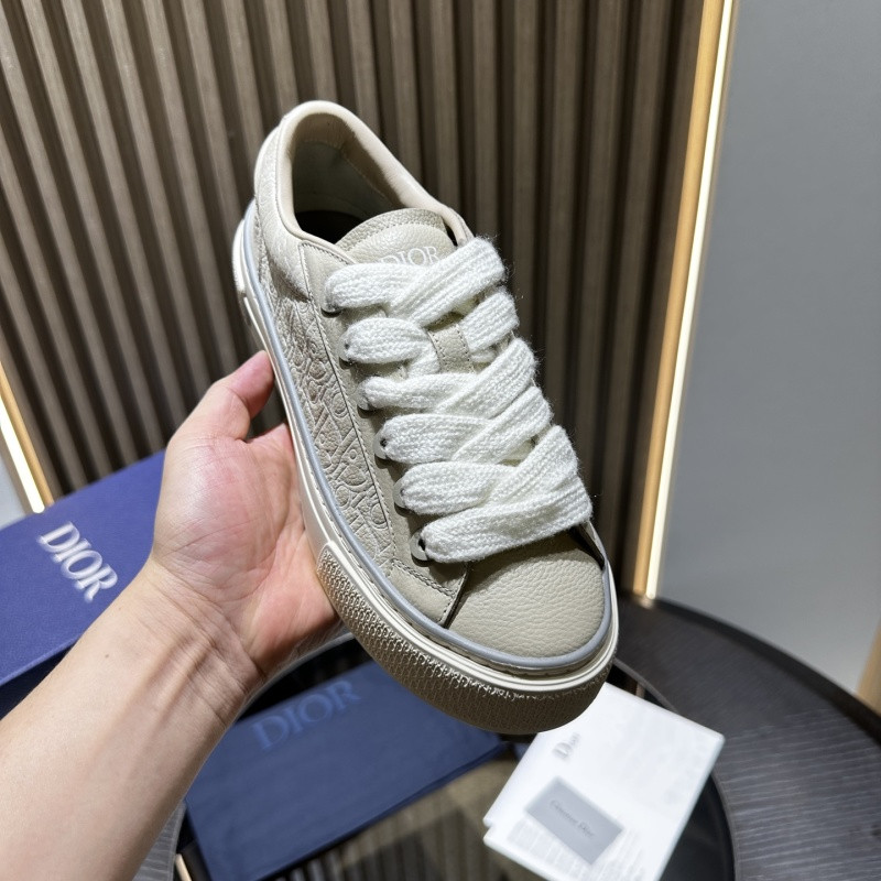 DR B33 Sneaker