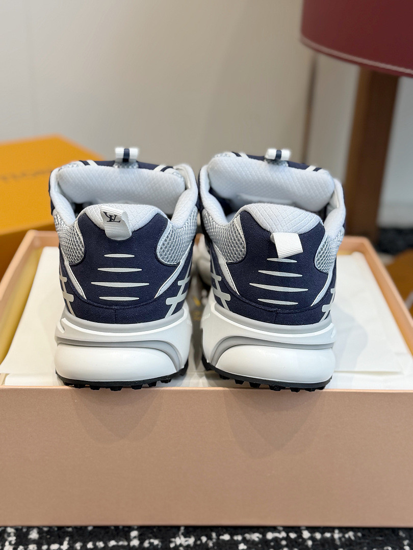 L*V Tatic Runner Sneaker