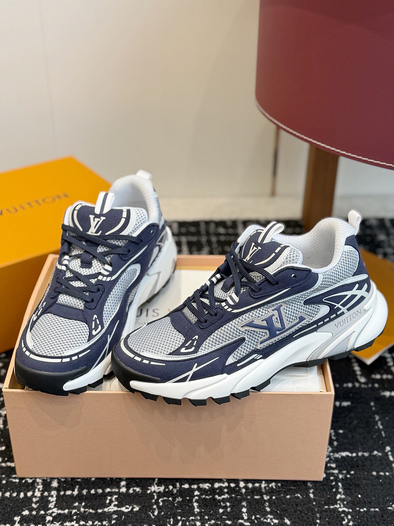L*V Tatic Runner Sneaker