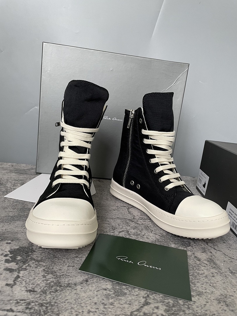 RO Sneakers