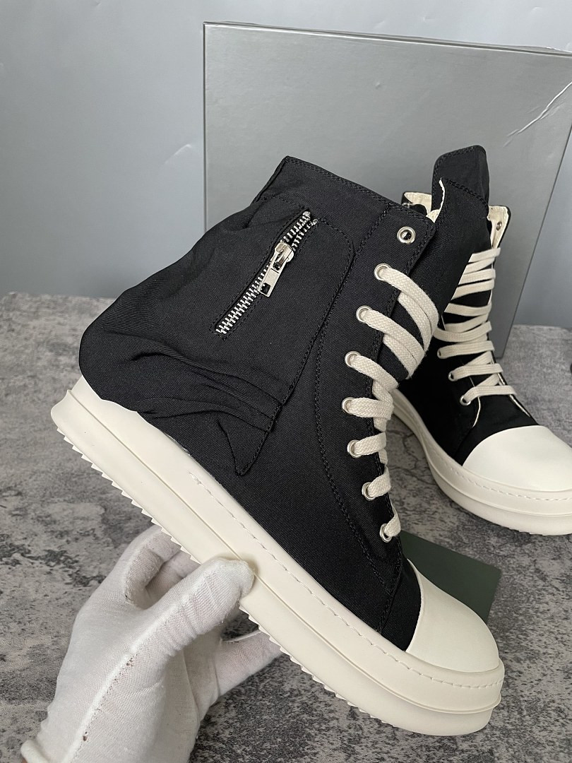 RO Sneakers