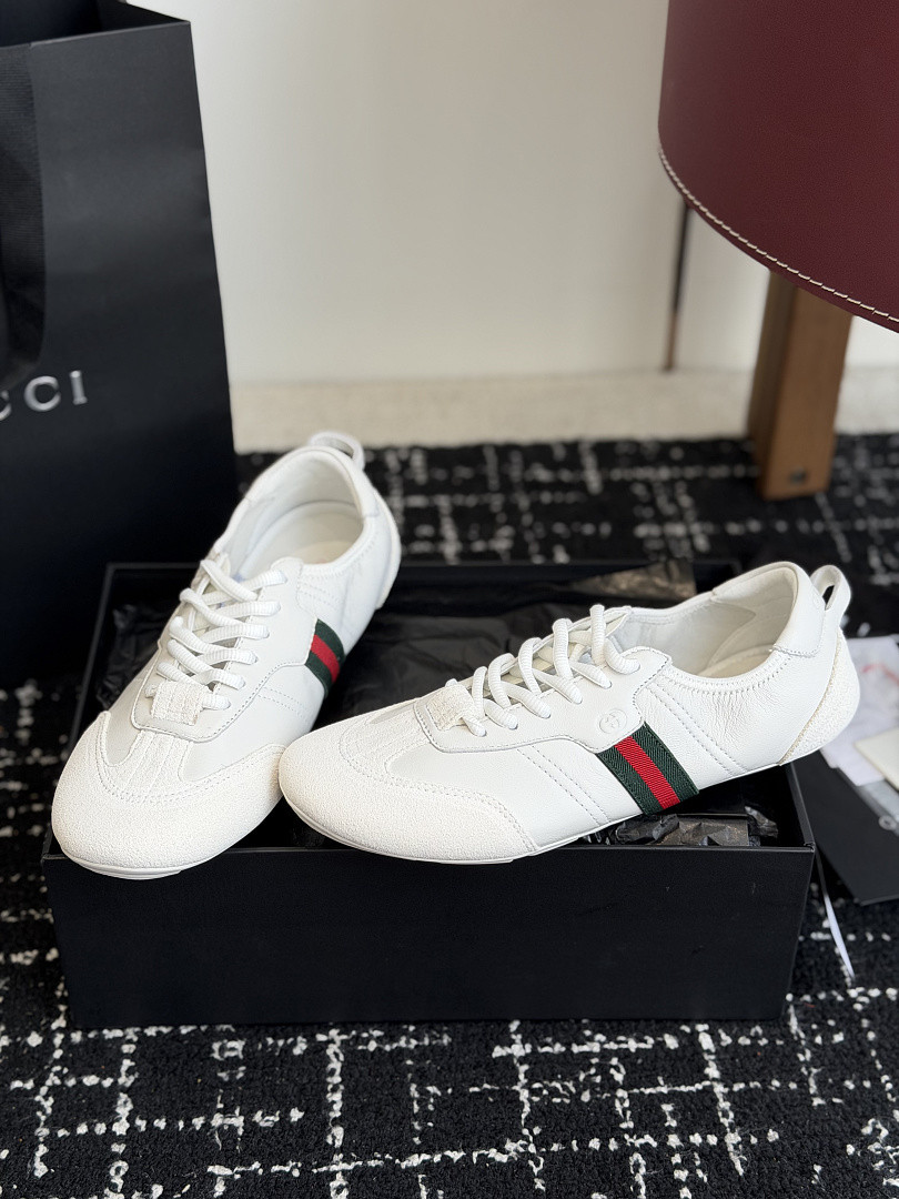 GC Sneakers