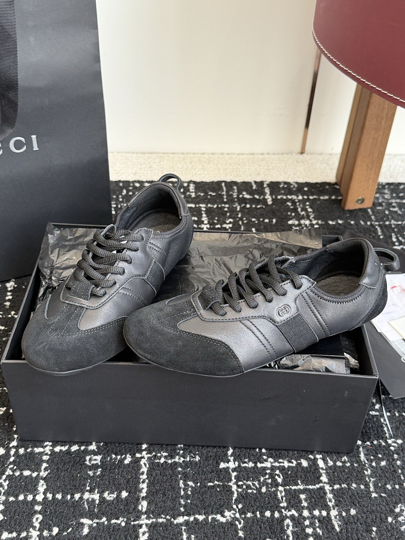 GC Sneakers
