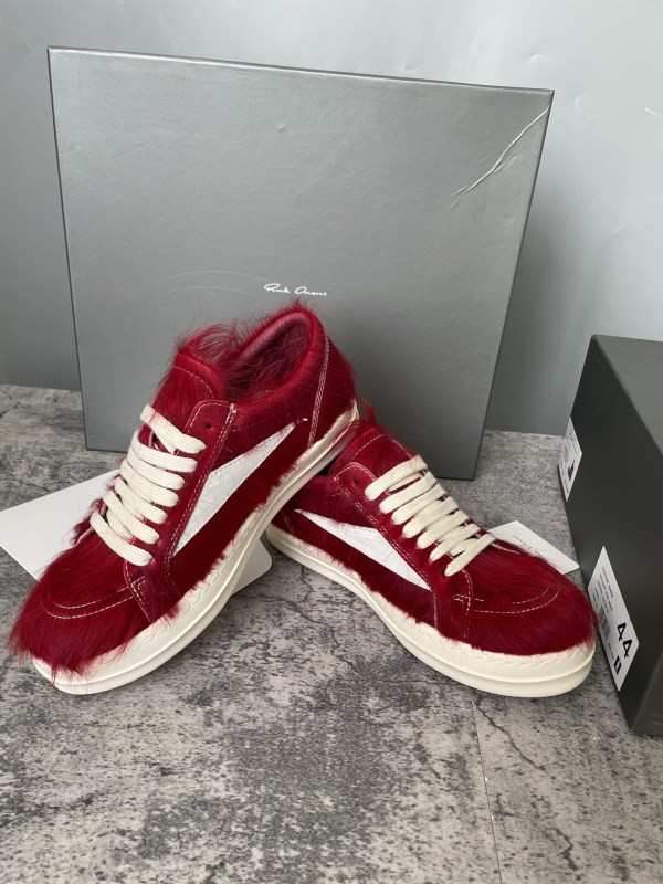 RO Sneakers