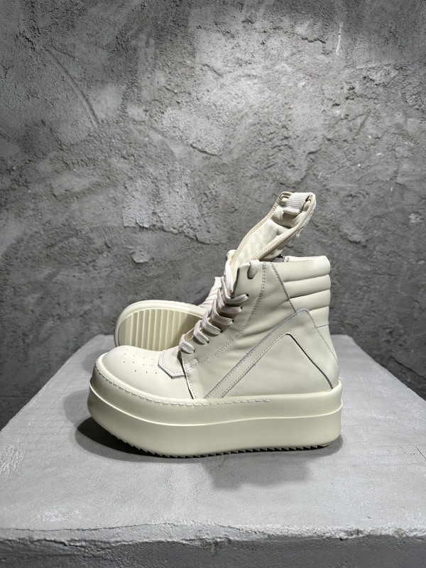 RO Sneakers