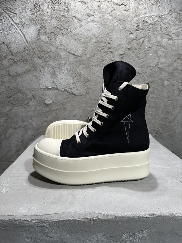 RO Sneakers