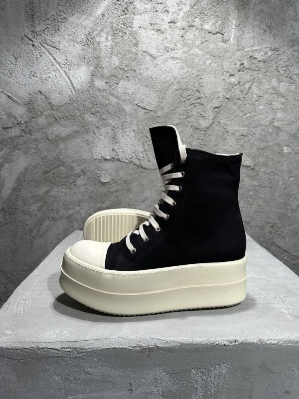 RO Sneakers