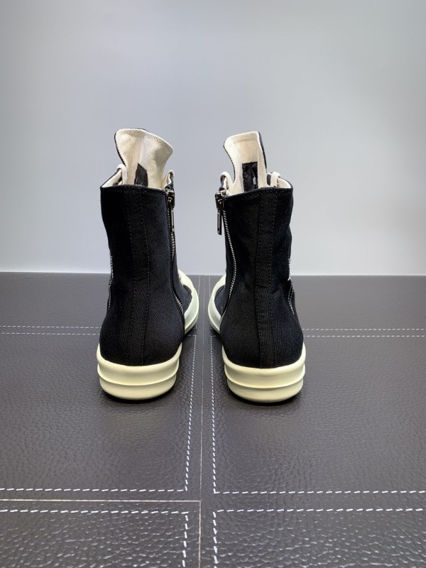 RO Sneakers