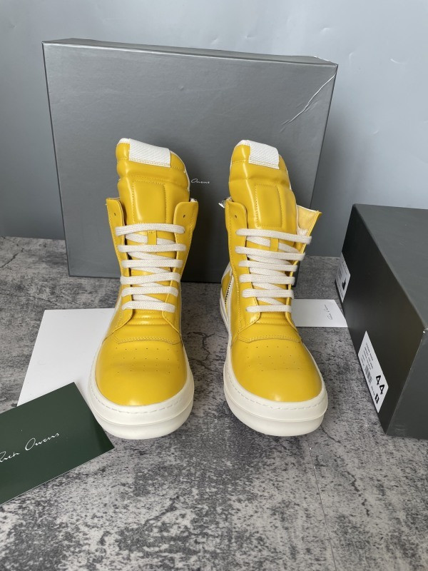 RO Sneakers