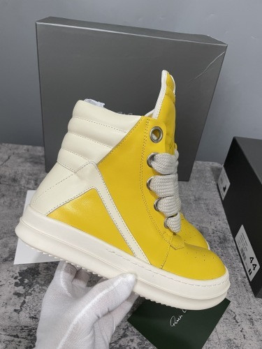 RO Sneakers