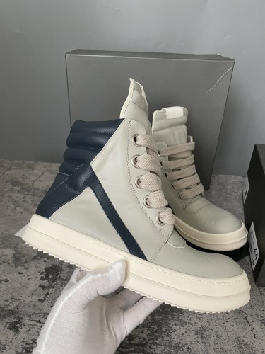 RO Sneakers