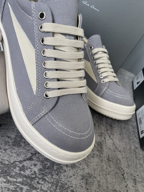 RO Sneakers