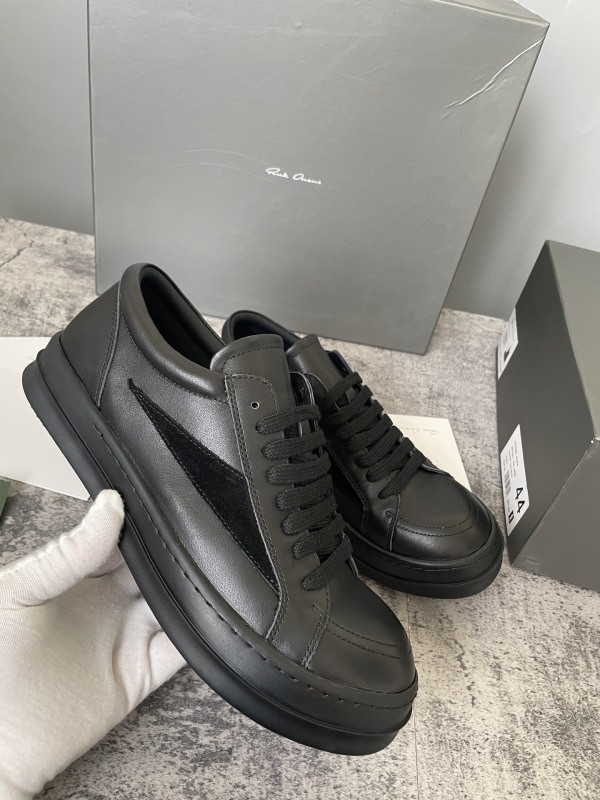 RO Sneakers