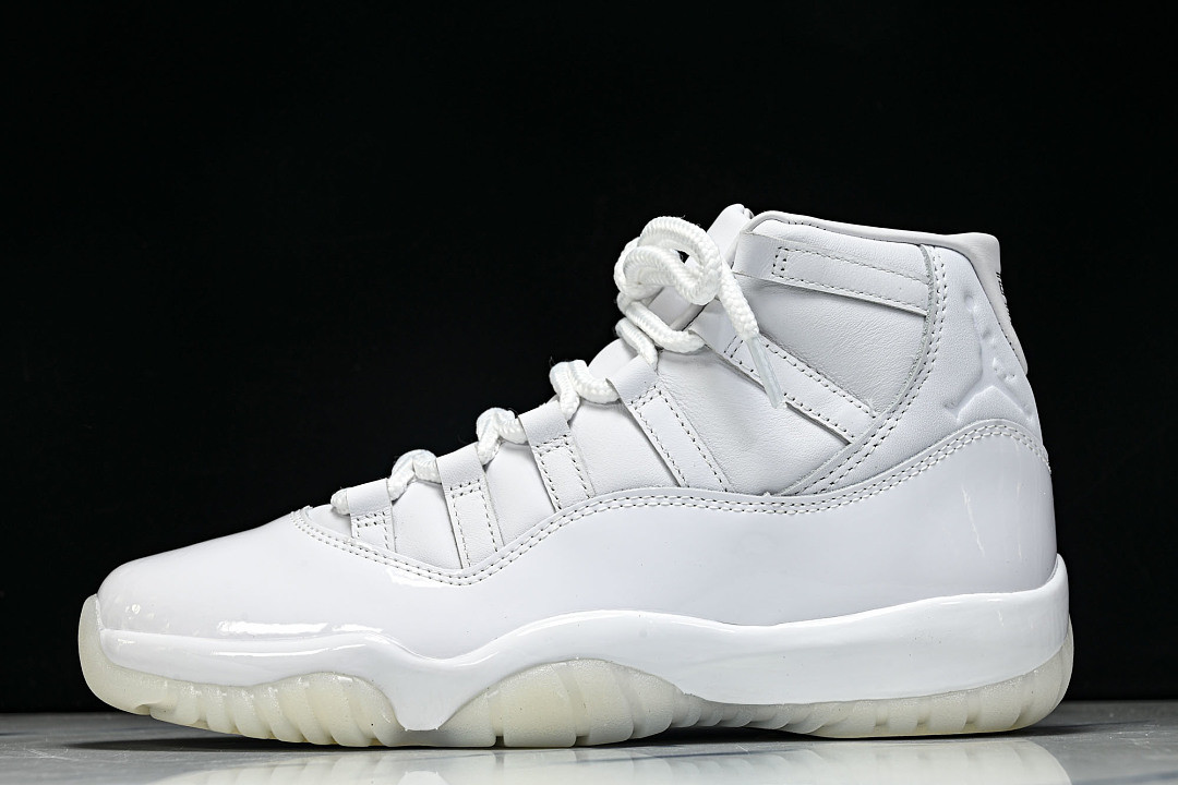 Comme Des Garçons x Air Jordan 11 "White" IV7639-100