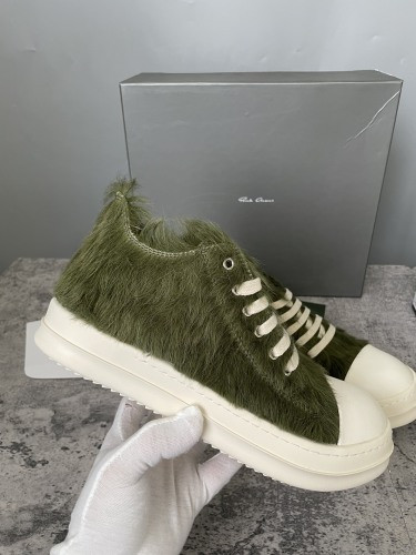 RO Sneakers