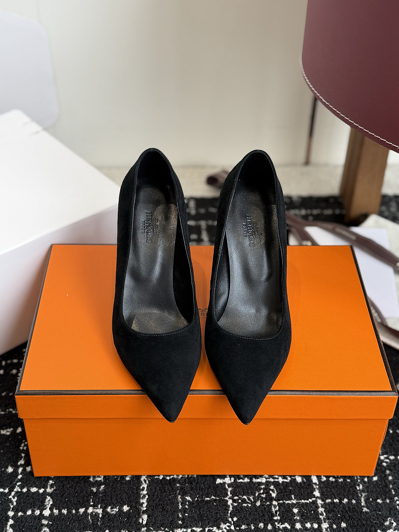 H**me5 HIGH HEELS