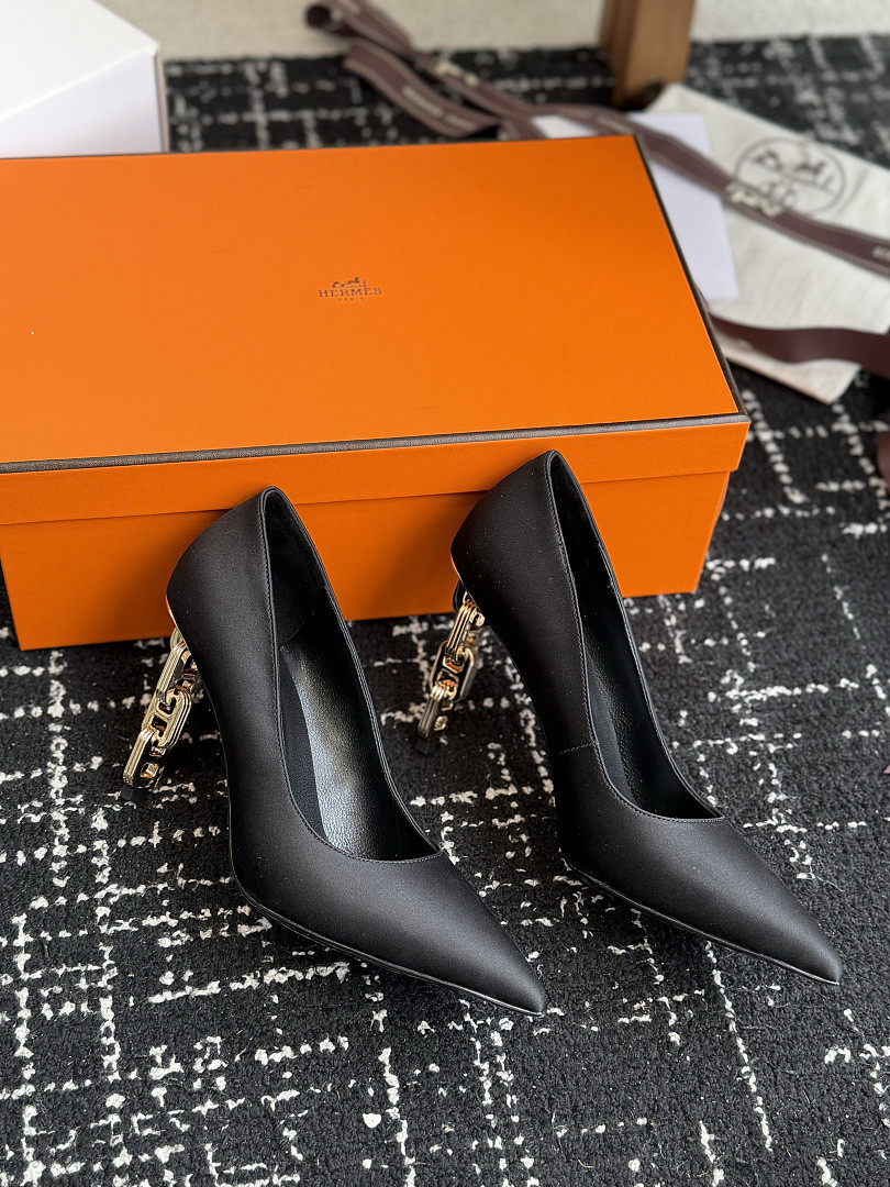 H**me5 HIGH HEELS