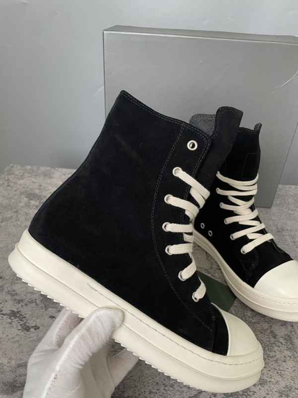 RO Sneakers