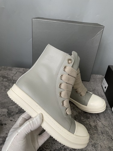 RO Sneakers