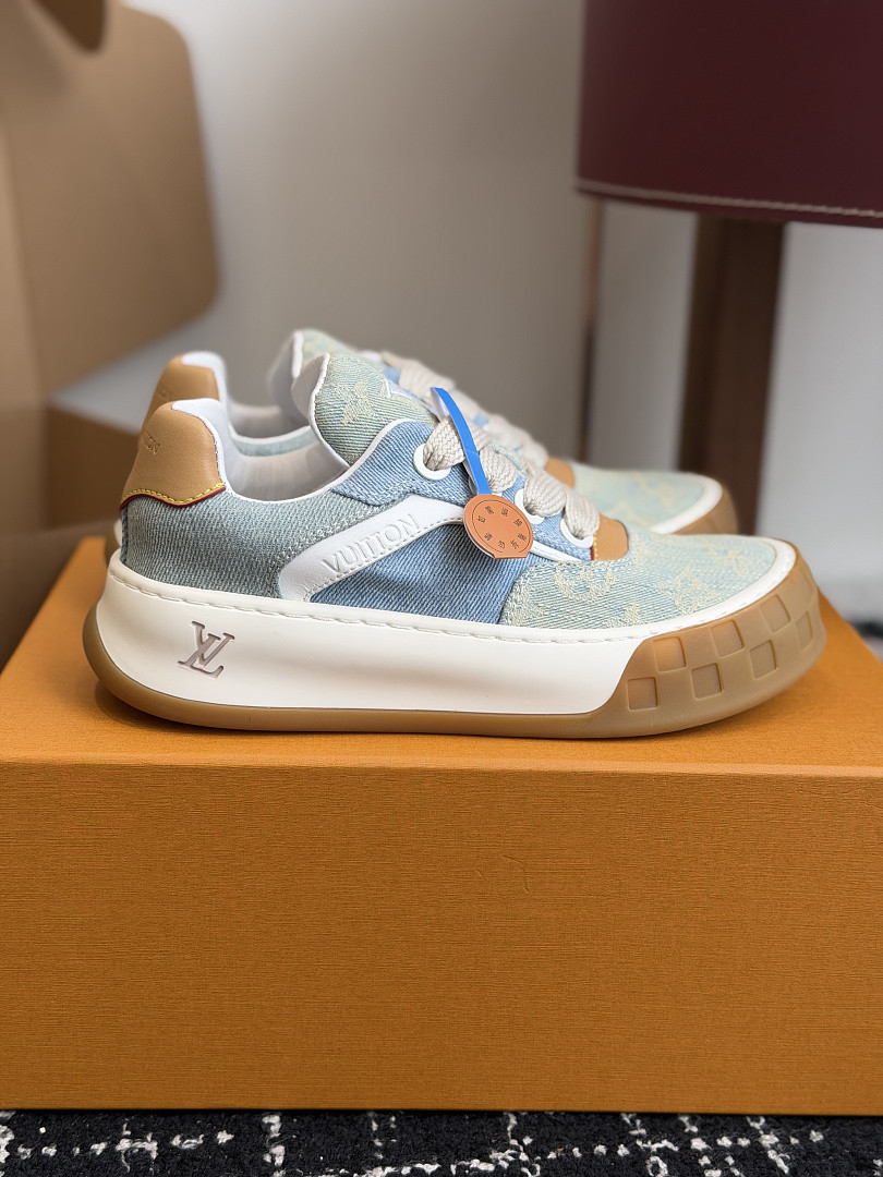 L*V TILTED Sneaker