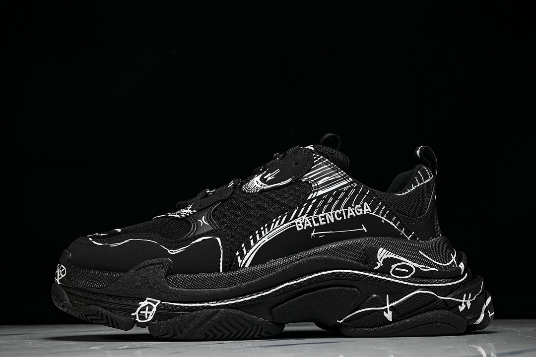 Ba1en*iaga Triple S W2FW6-0102