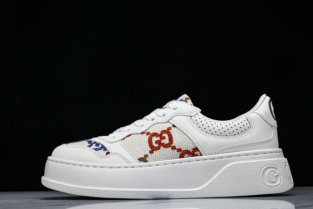 GC Sneakers