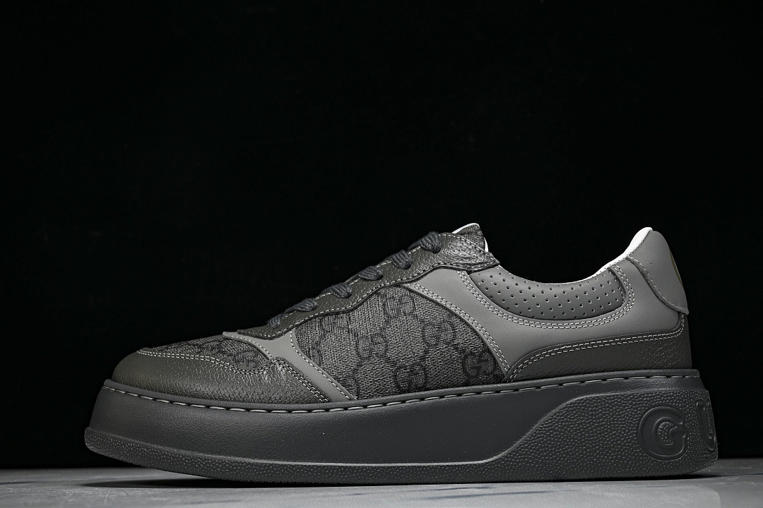 GC Sneakers