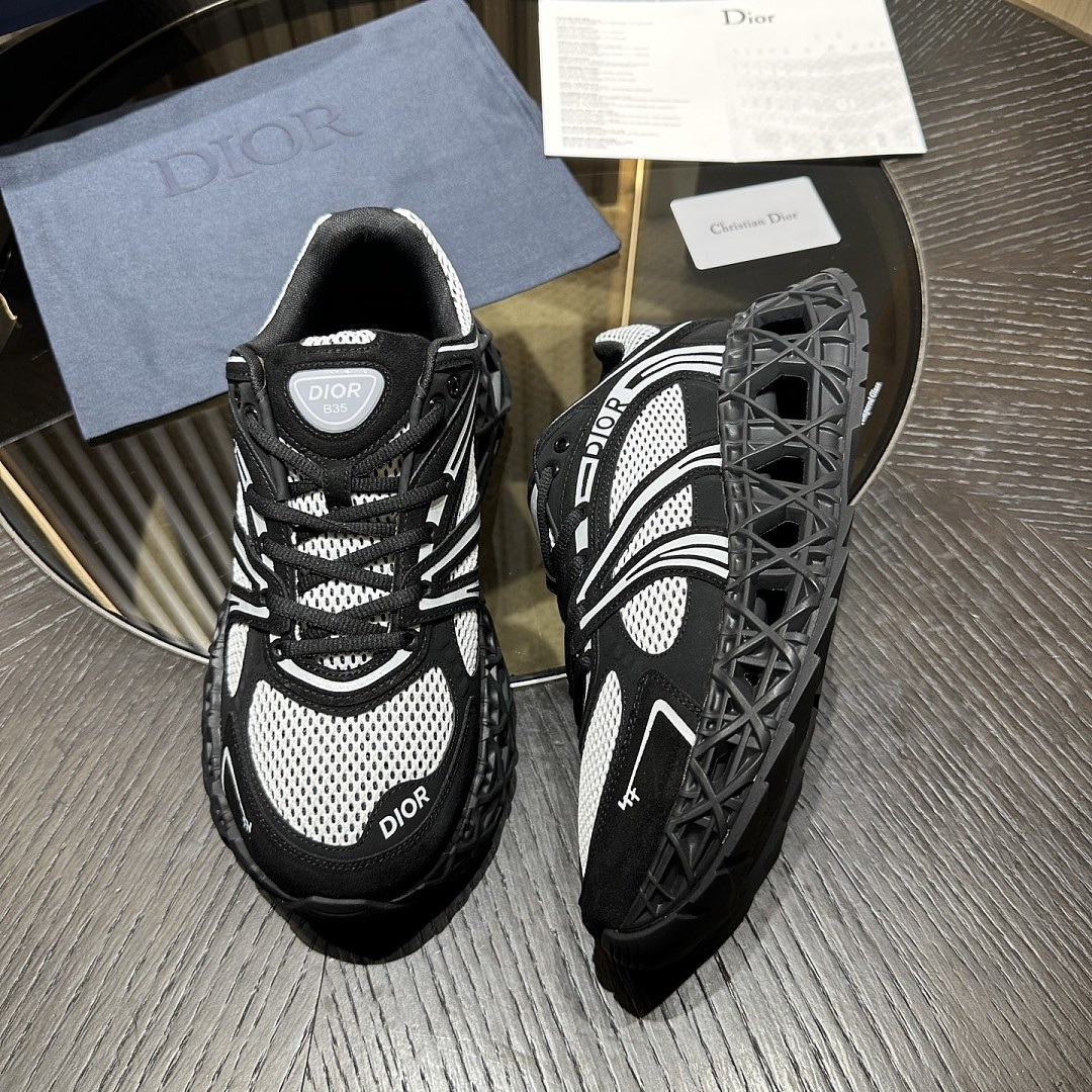 DR B35 Sneaker