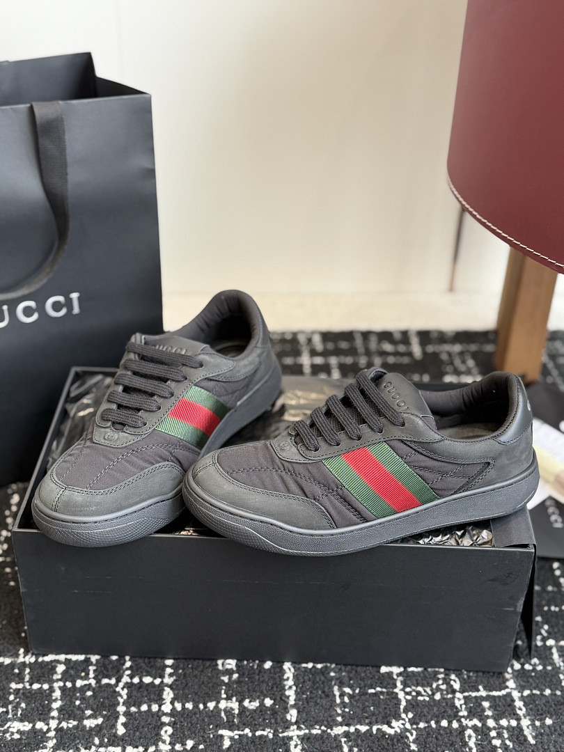 GC Sneakers