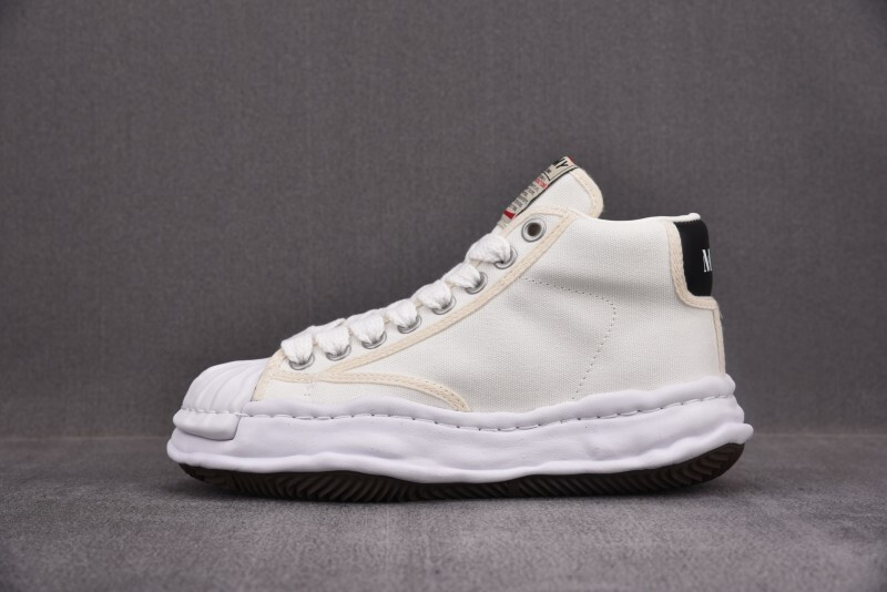 Ma1s0n Mihara Sneakers