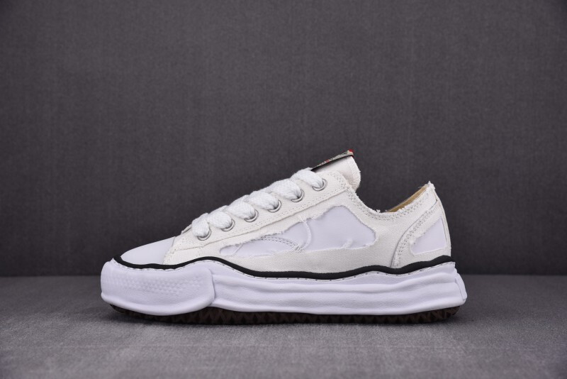Ma1s0n Mihara Sneakers