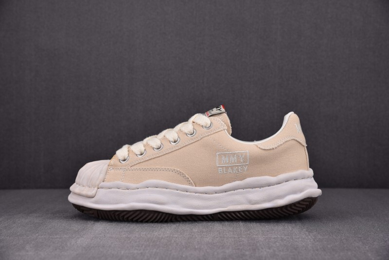 Ma1s0n Mihara Sneakers